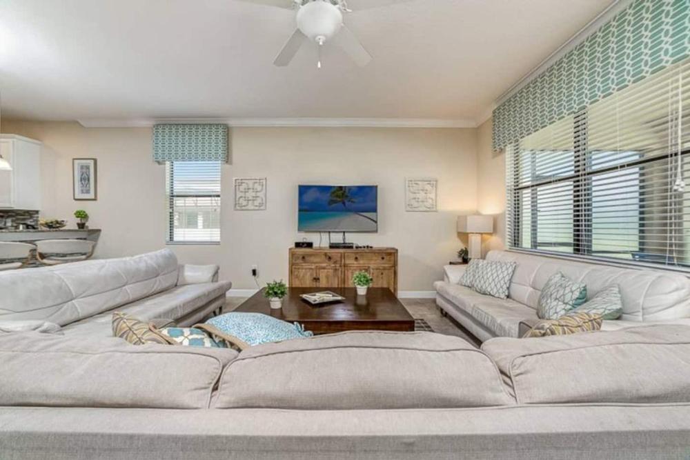 Eight-Bedroom House interior